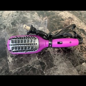 Mini brush hair defrizzer